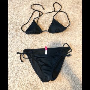 Victoria’s Secret bikini
